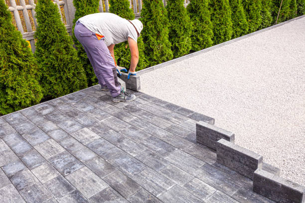 Best Professional Driveway Pavers  in Lincoln, AR